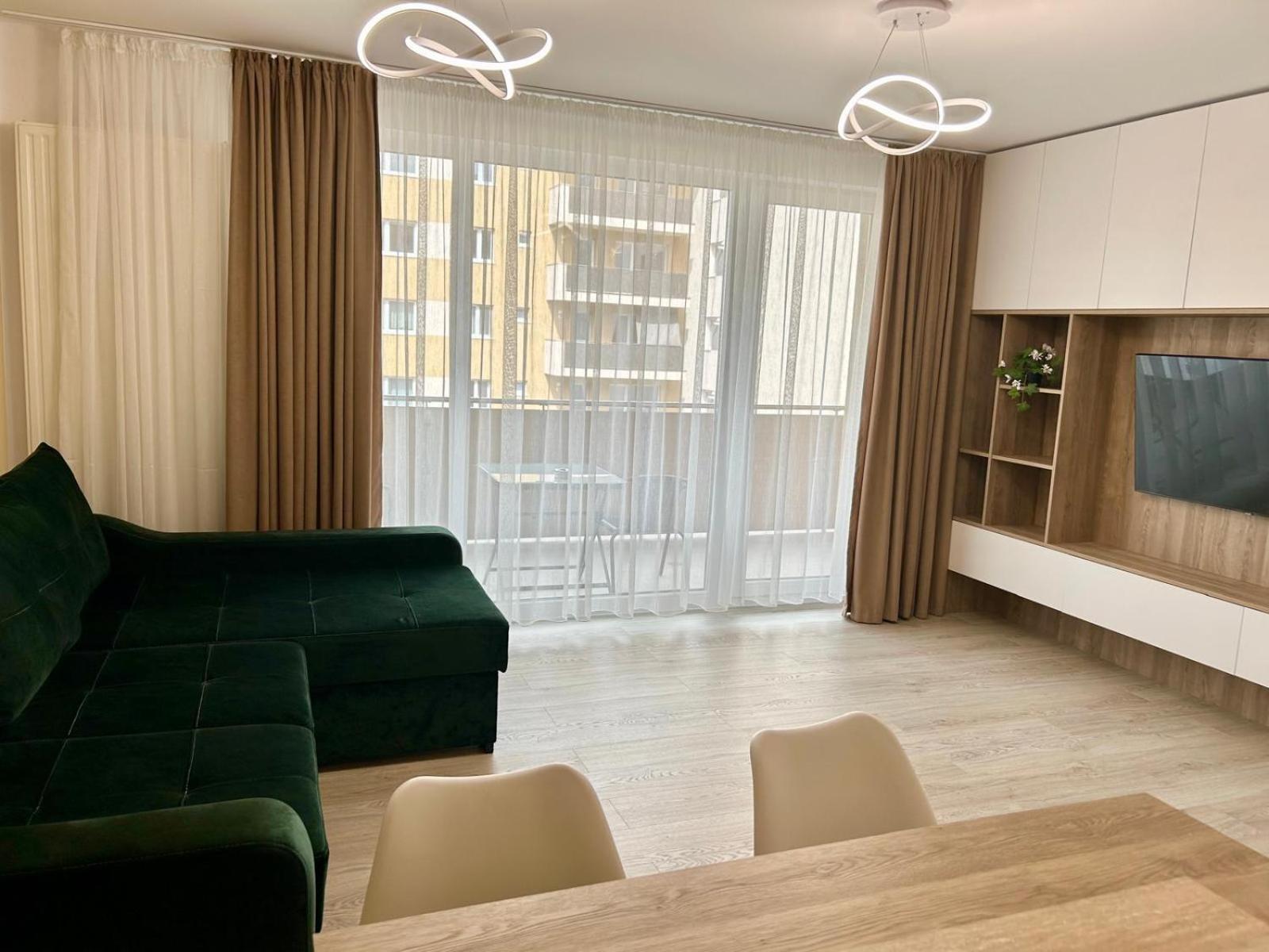 Jad - Urban Plaza - Luxury 3 Rooms & 2 Rooms Apartments Brassó Kültér fotó